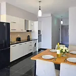 Apartment Panorama View In 018
